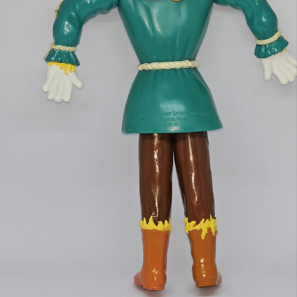 Wizard of Oz Mr Scarecrow 8" vinyl Action Figure - Picture 3 of 12